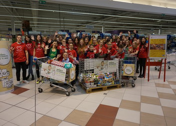 Sbírka potravin pro Domov sv. Markéty vynesla téměř tři tuny jídla a hygienických potřeb