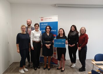 Firma Infosys spojila síly s Diecézní charitou Brno na podporu ukrajinských uprchlíků 