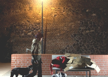 Darujte Noc v teple. Darujte pomoc, která zahřeje