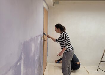 Když firmy pomáhají, mění se víc než jen prostor